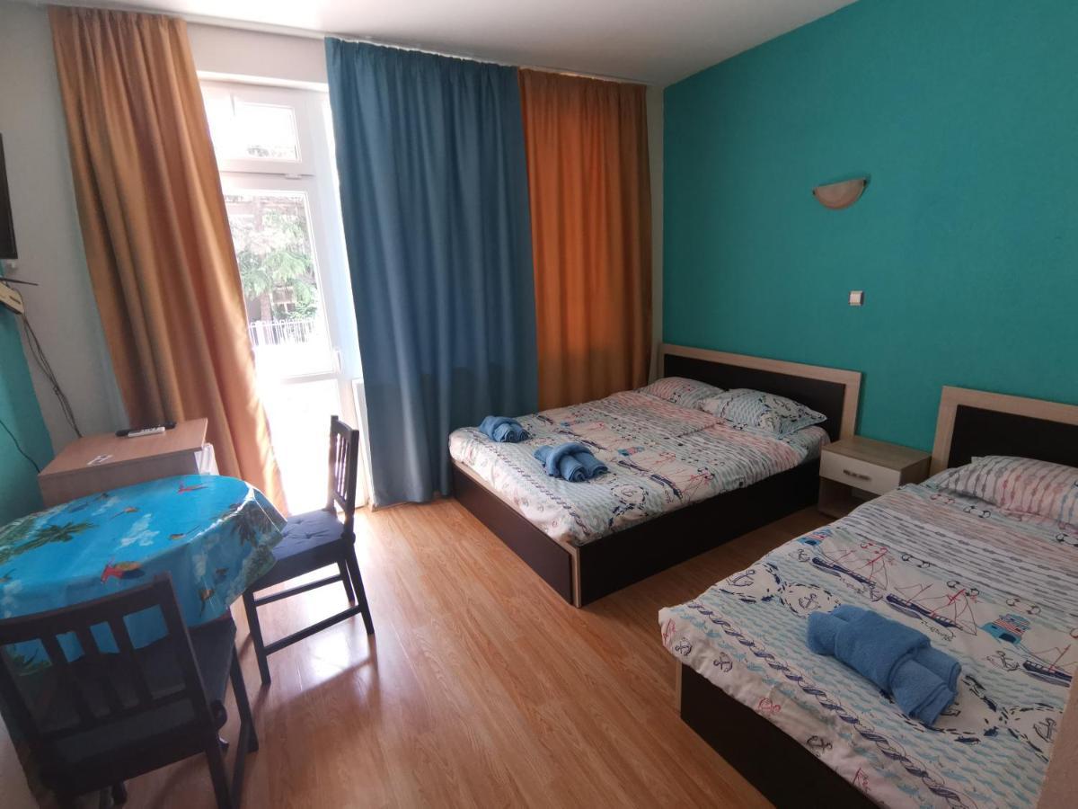 Kazlarov Guest House Kiten  Buitenkant foto