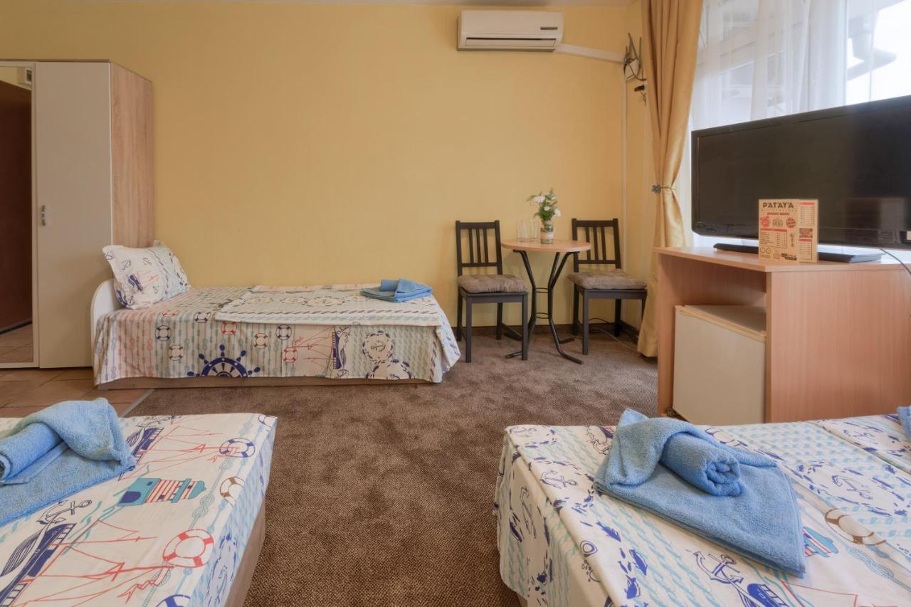 Kazlarov Guest House Kiten  Buitenkant foto