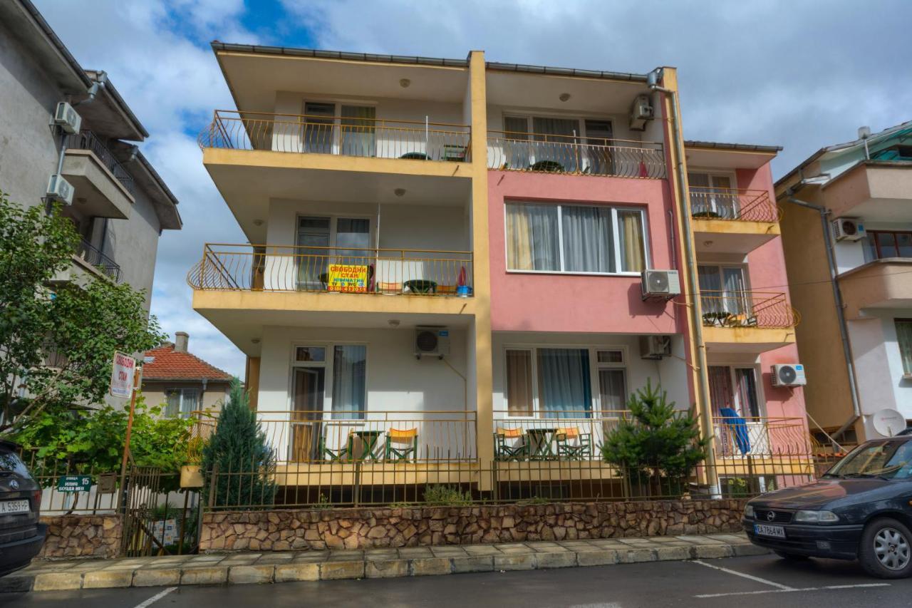 Kazlarov Guest House Kiten  Buitenkant foto