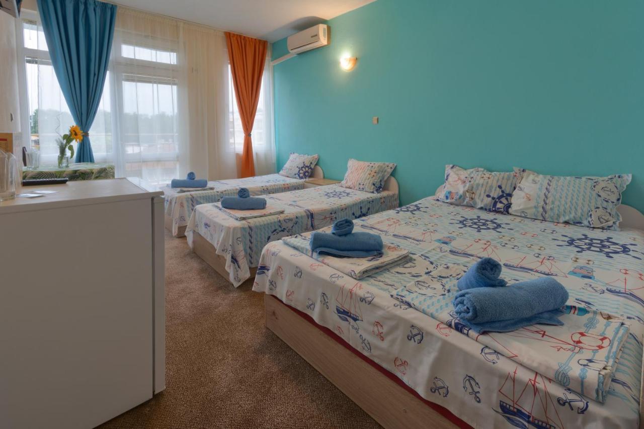 Kazlarov Guest House Kiten  Buitenkant foto
