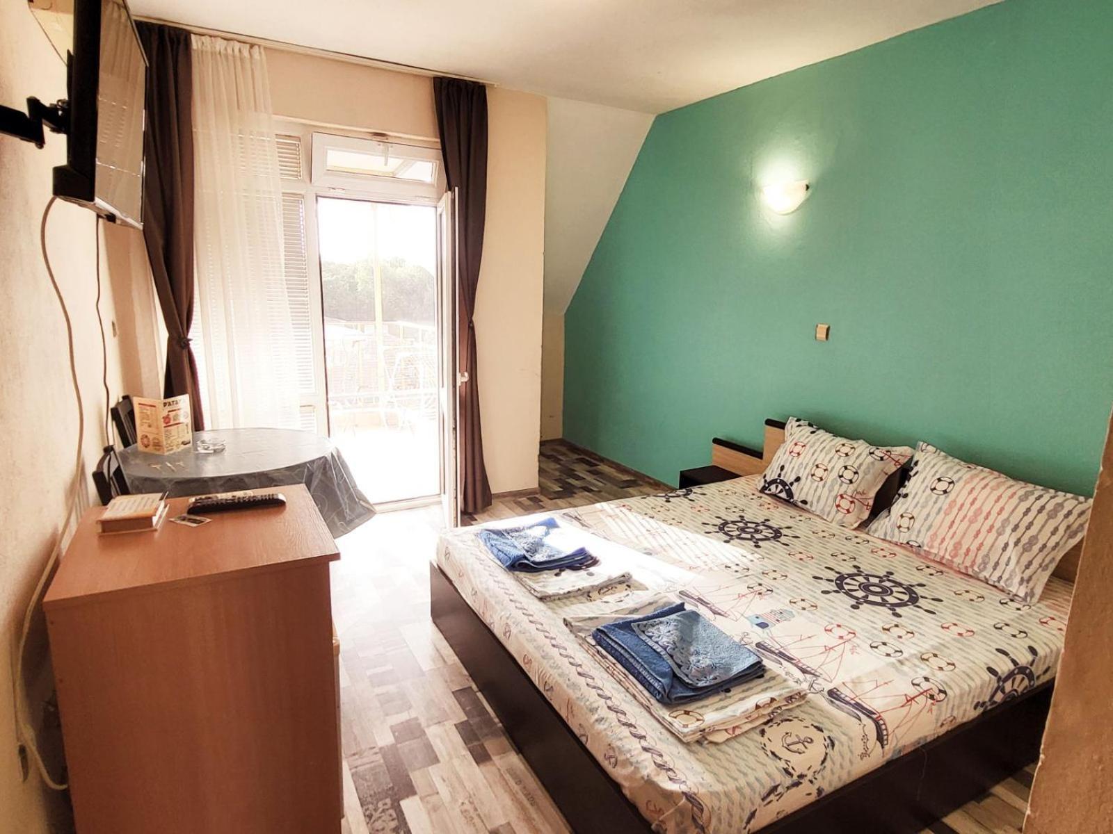 Kazlarov Guest House Kiten  Buitenkant foto
