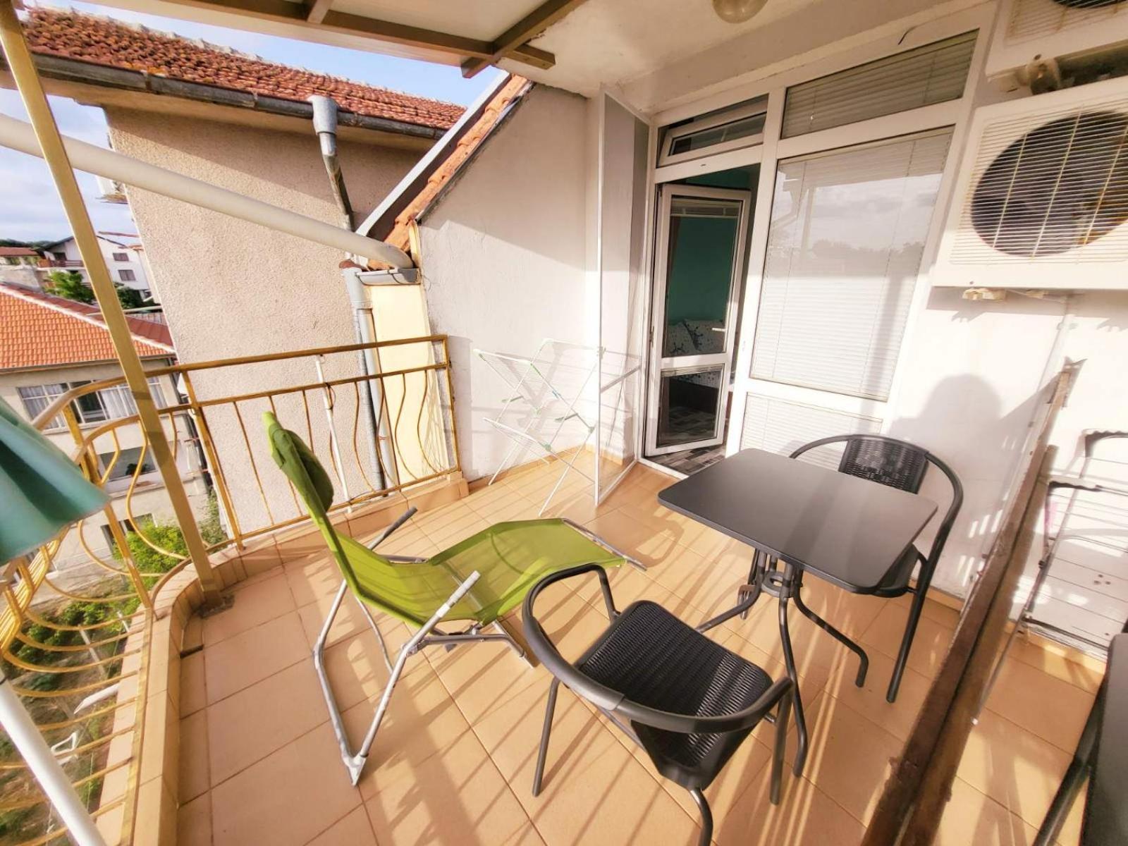 Kazlarov Guest House Kiten  Buitenkant foto