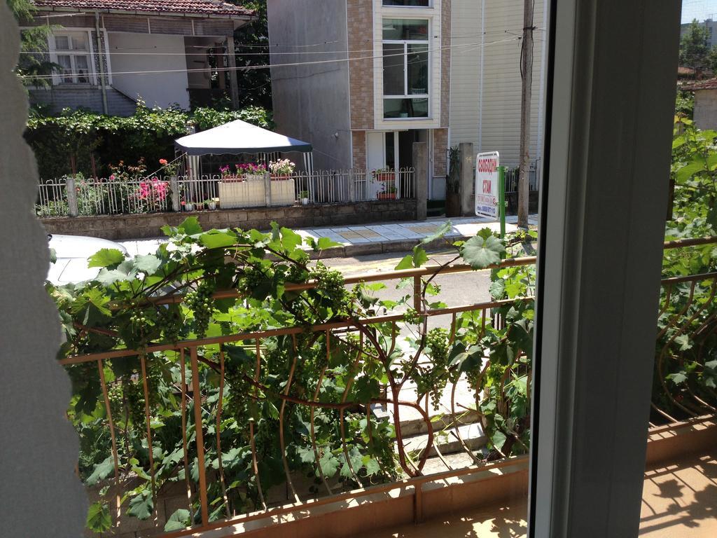 Kazlarov Guest House Kiten  Buitenkant foto