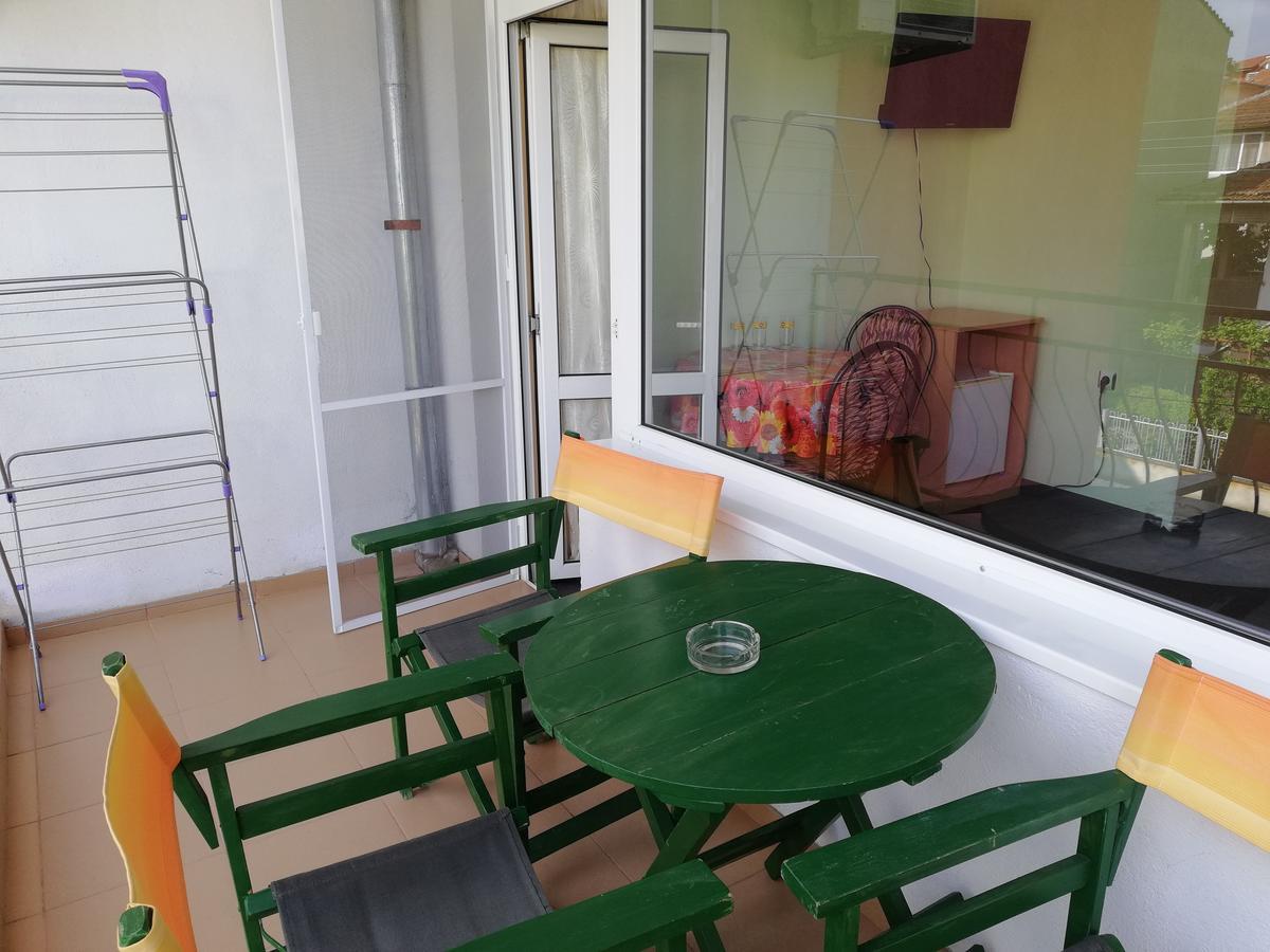 Kazlarov Guest House Kiten  Buitenkant foto